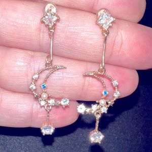 Ships TODAY! Moon and Stars Earrings.